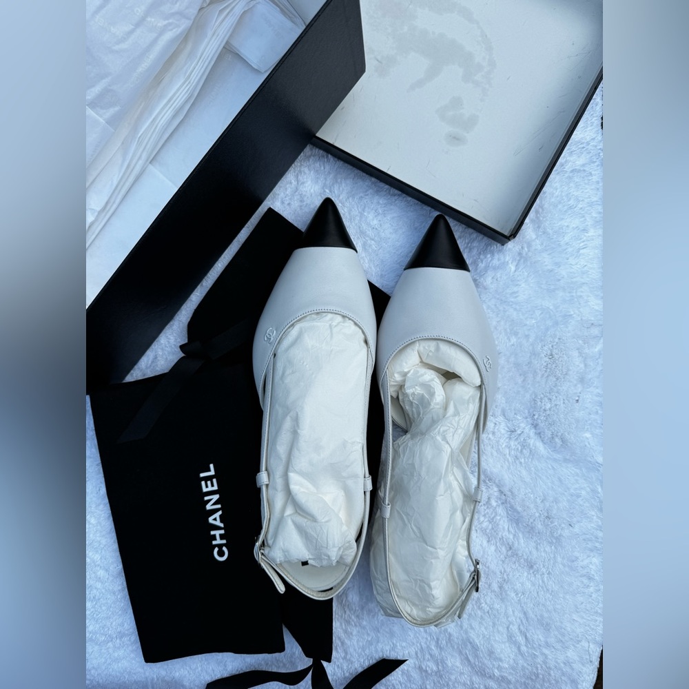 Chanel classic ballet two tone slingbacks NWB pointed toes 39.5 - Picture 15 of 15